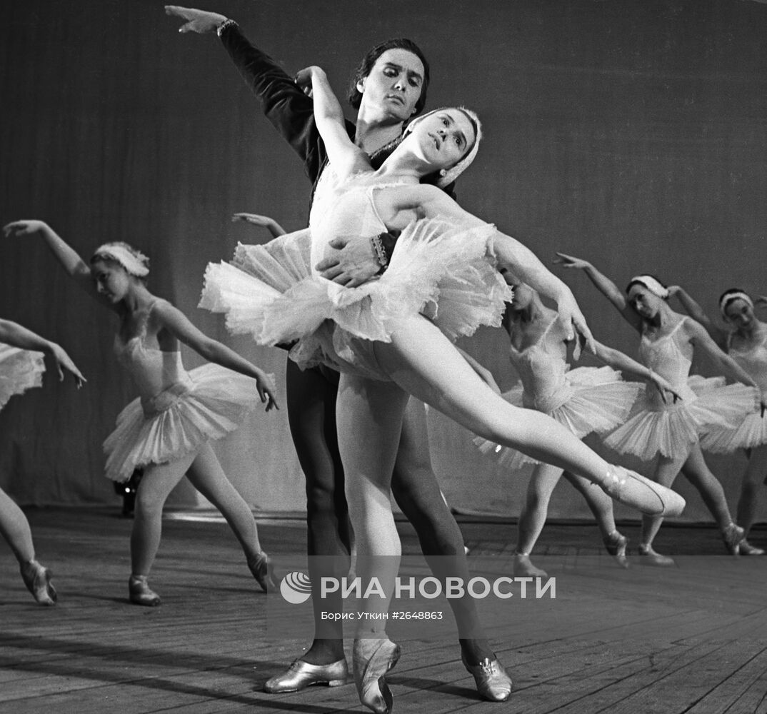 Артист балета Б.Снимщиков