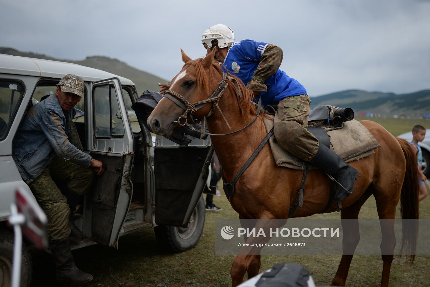 Соревнования по кок бору, в рамках празднования 150-летия единения теленгитов с Россией