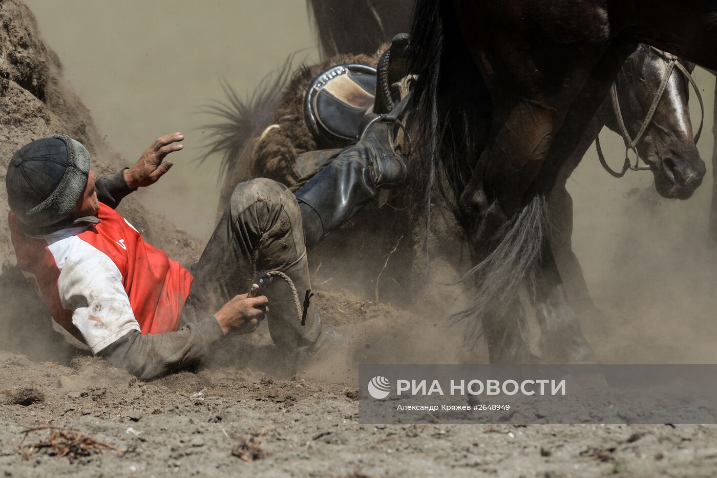 Соревнования по кок бору, в рамках празднования 150-летия единения теленгитов с Россией