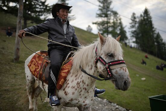 Празднование 150-летнего юбилея Единения теленгитов с Россией