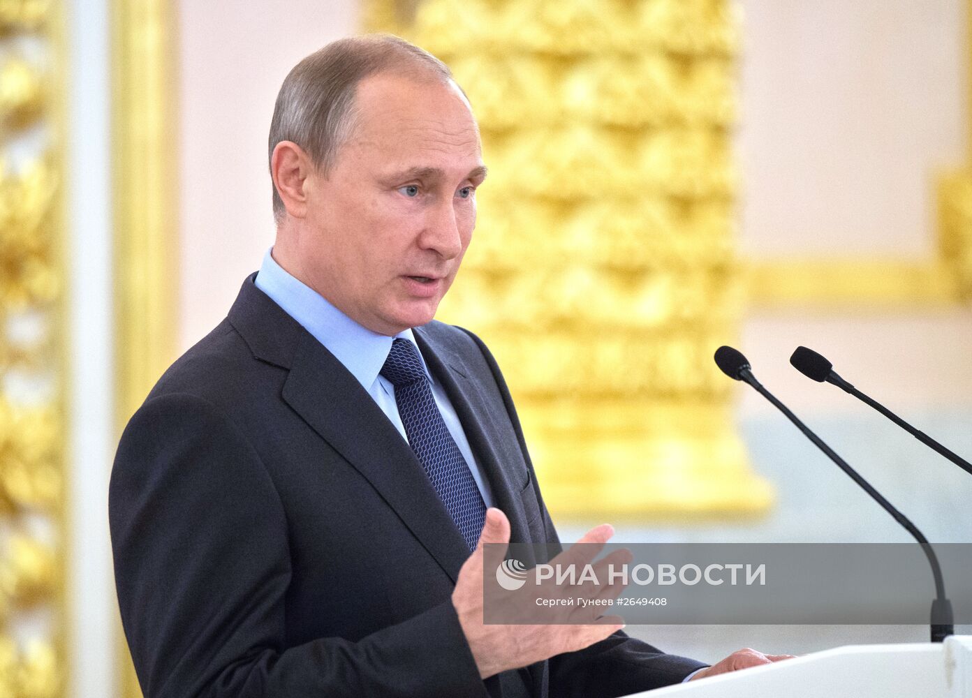 Президент РФ В.Путин принял участие в юбилейном пленарном заседании Общественной палаты РФ