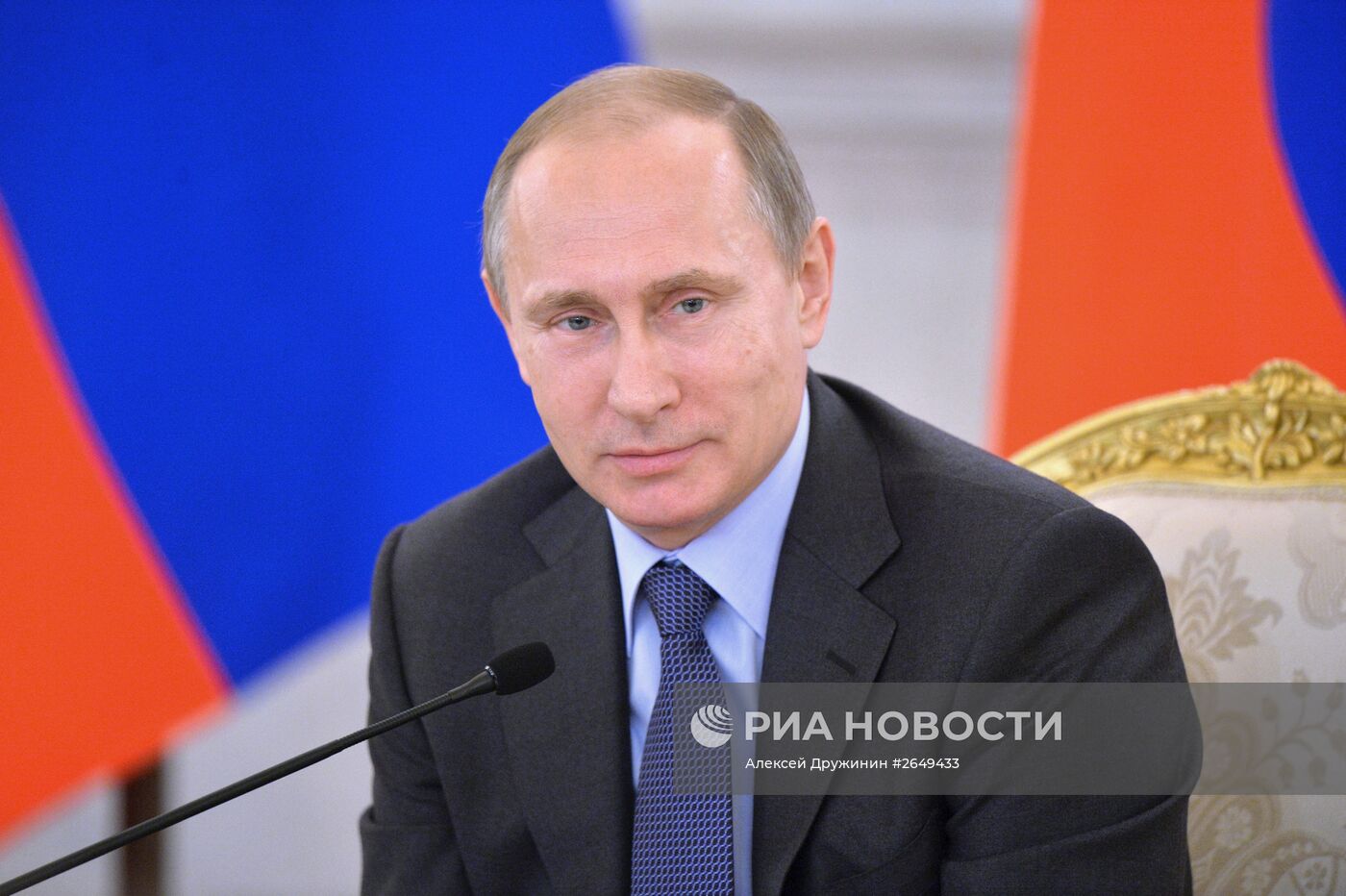 Президент РФ В.Путин принял участие в юбилейном пленарном заседании Общественной палаты РФ