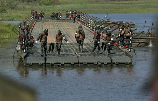 Учения инженерных подразделений 5-й общевойсковой армии Дальневосточного военного округа