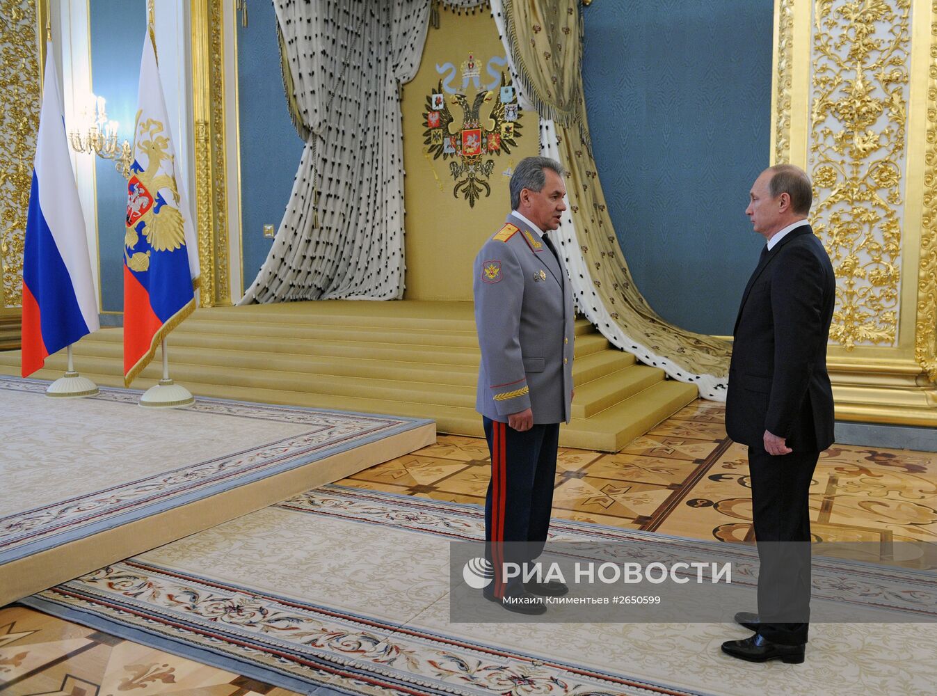 Президент России В.Путин дал в Кремле приём в честь выпускников высших военных учебных заведений