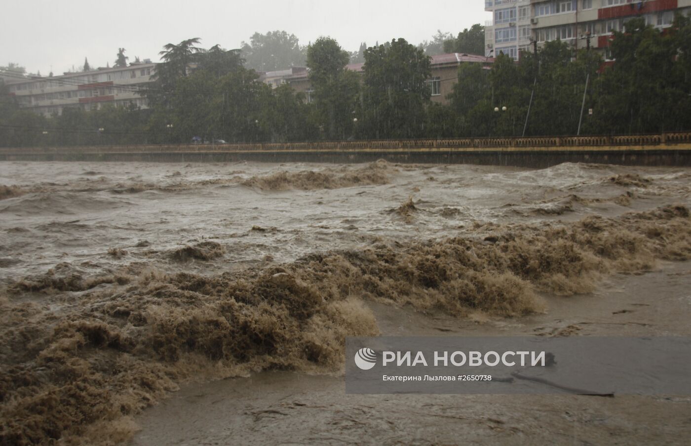 Сочи затопило из-за проливных дождей