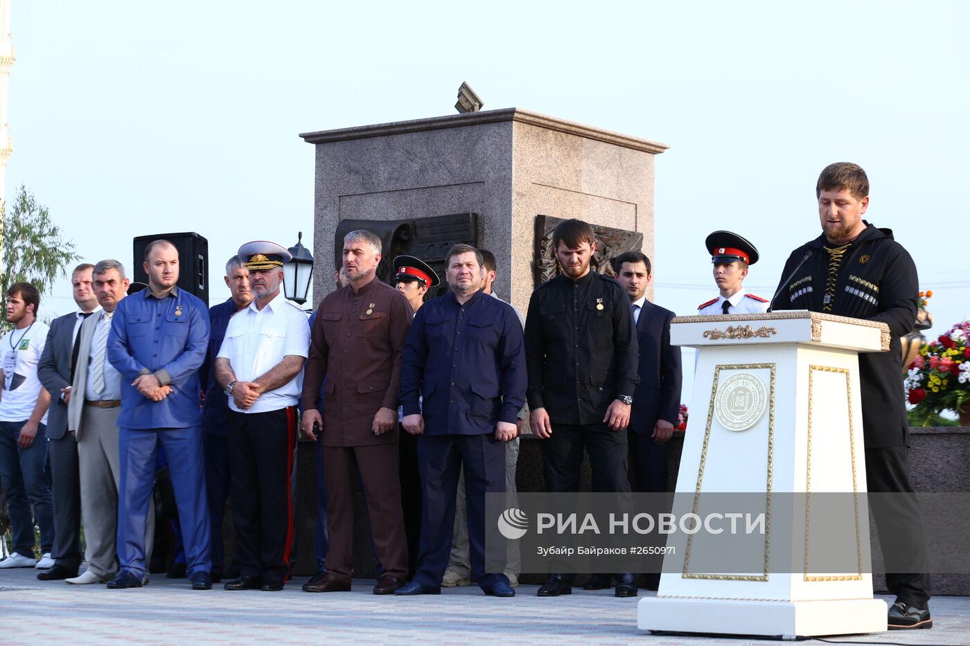Открытие памятной стелы "Город воинской славы" в Грозном