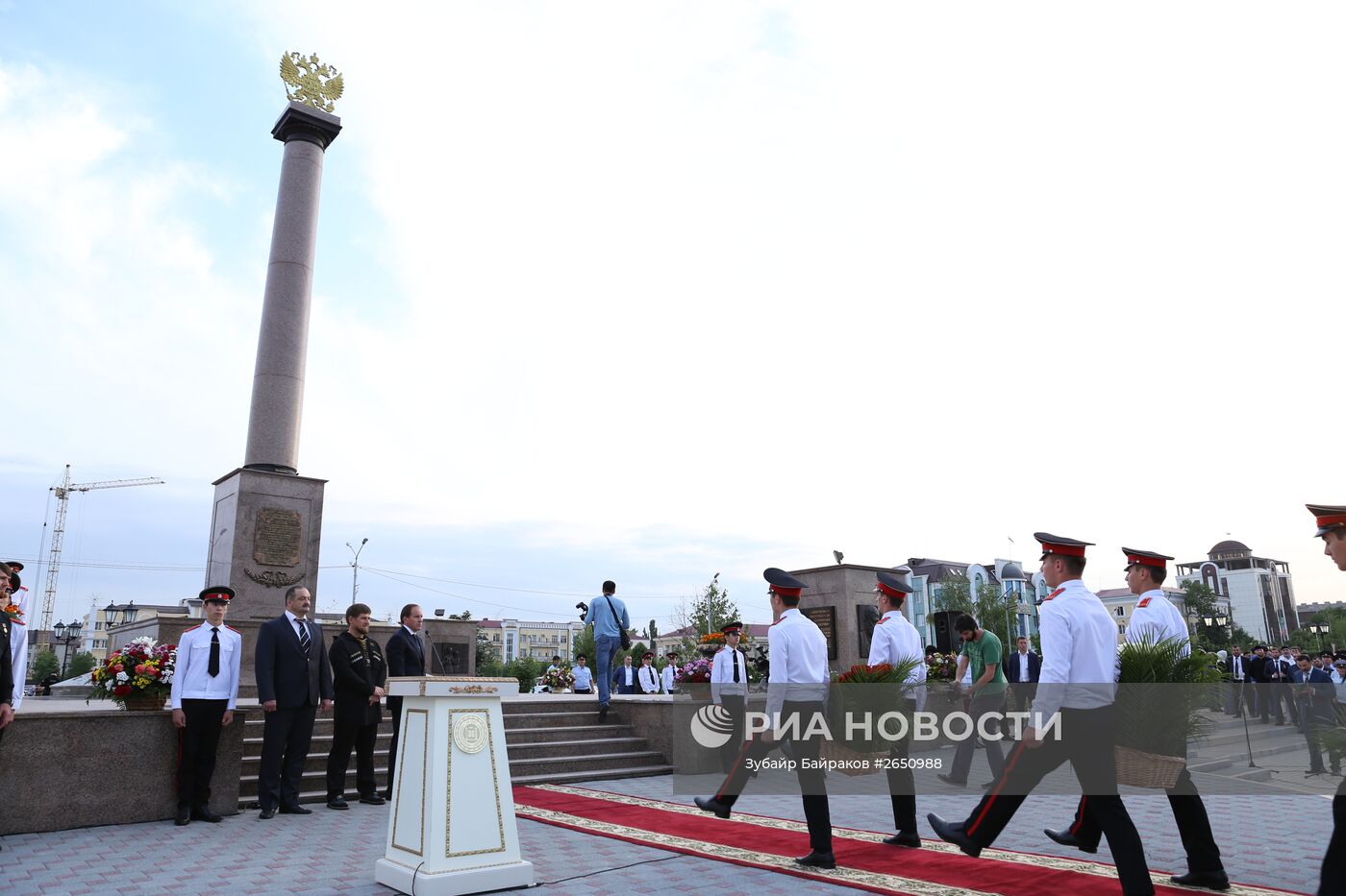 Открытие памятной стелы "Город воинской славы" в Грозном