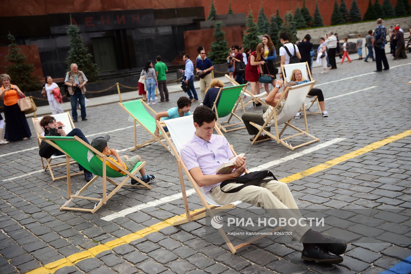 Московский фестиваль "Книги России" на Красной площади. День второй