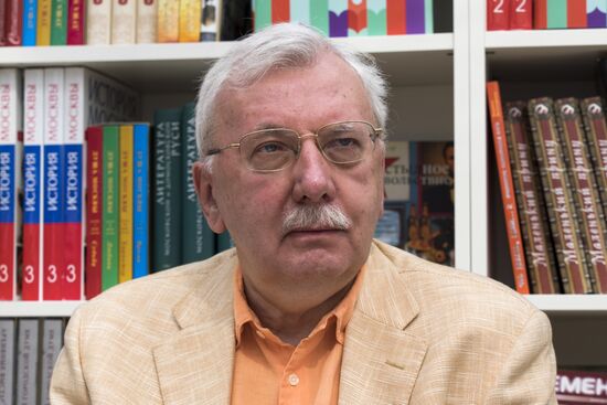 Московский фестиваль "Книги России" на Красной площади. День второй