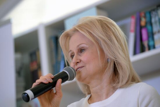 Московский фестиваль "Книги России" на Красной площади. День второй