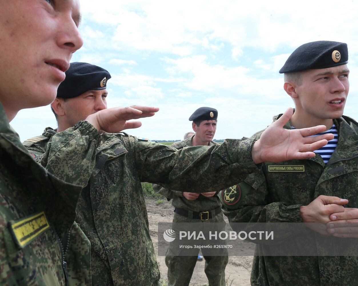 Этап конкурса морской пехоты береговых войск ВМФ "Балтийское дерби-2015"
