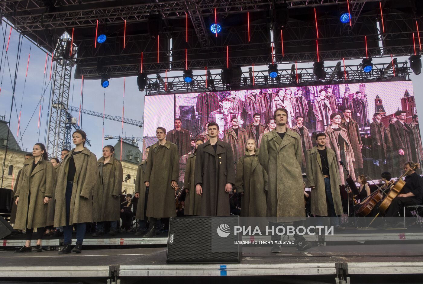 Московский фестиваль "Книги России" на Красной площади. День второй