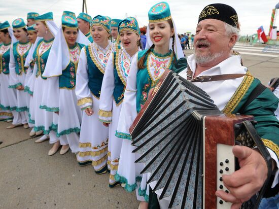 Праздник "Сабантуй" в регионах России