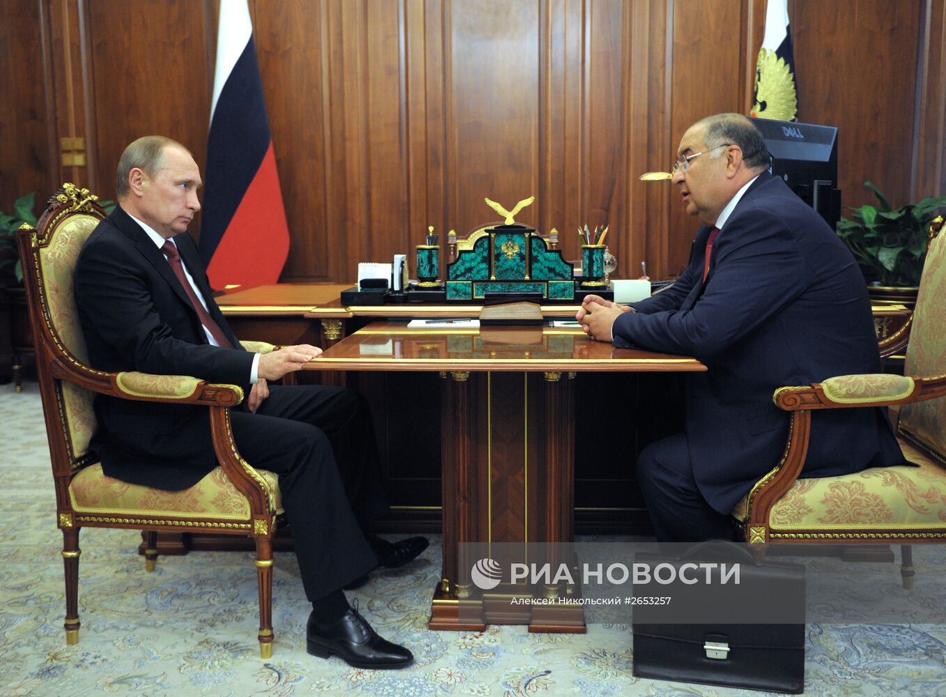 Рабочая встреча президента России В.Путина с основателем USM Holdings Алишером Усмановым