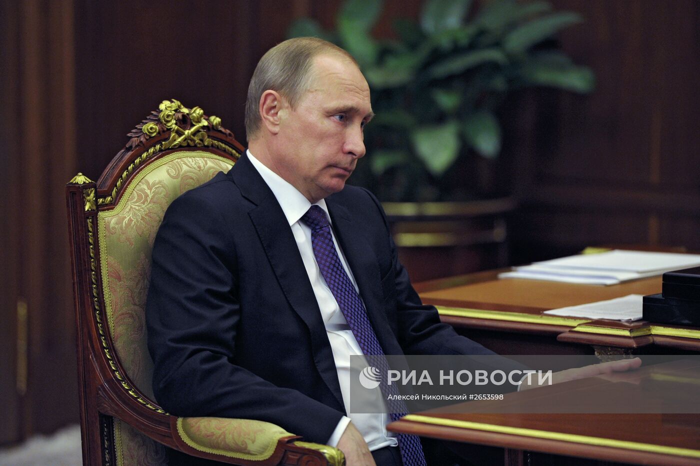 Президент РФ В.Путин встретился с главой РЖД В.Якуниным