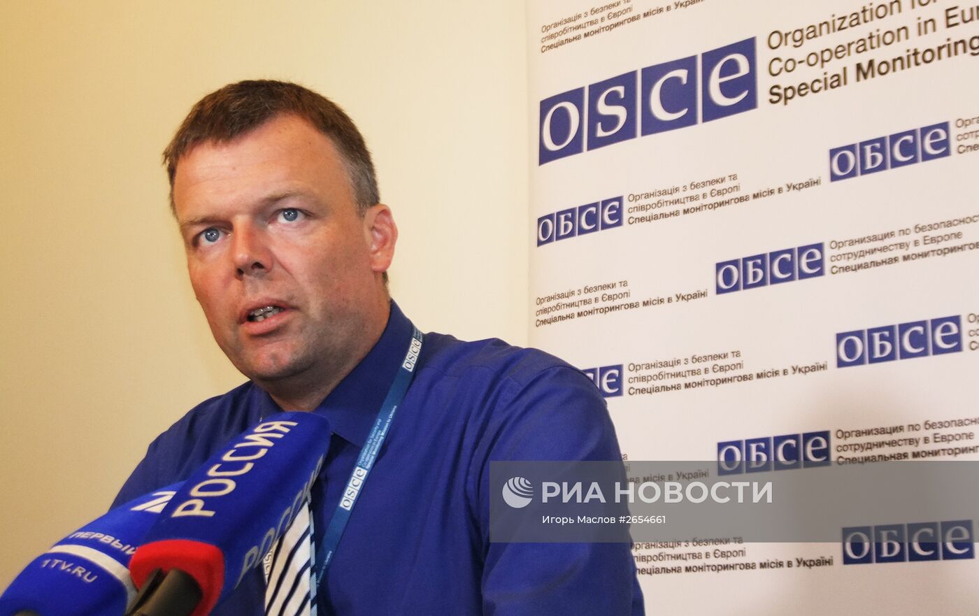 Пресс-конференция заместителя главы миссии ОБСЕ на Украине Александра Хуга