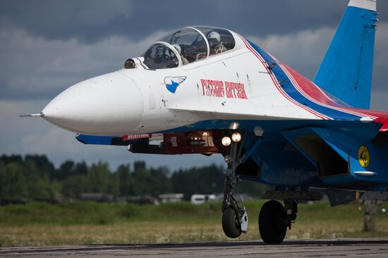 Российские пилотажные группы на МВМС-2015