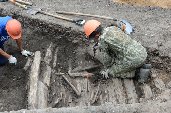 Археологические раскопки в парке "Зарядье"