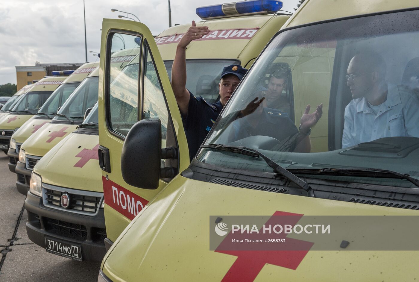 Пострадавших при обрушении казармы омского учебного центра ВДВ доставили в Москву