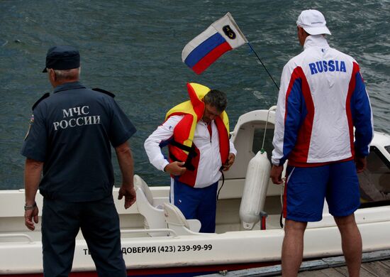 Соревнования по водно-моторному спорту среди инспекторов МЧС во Владивостоке