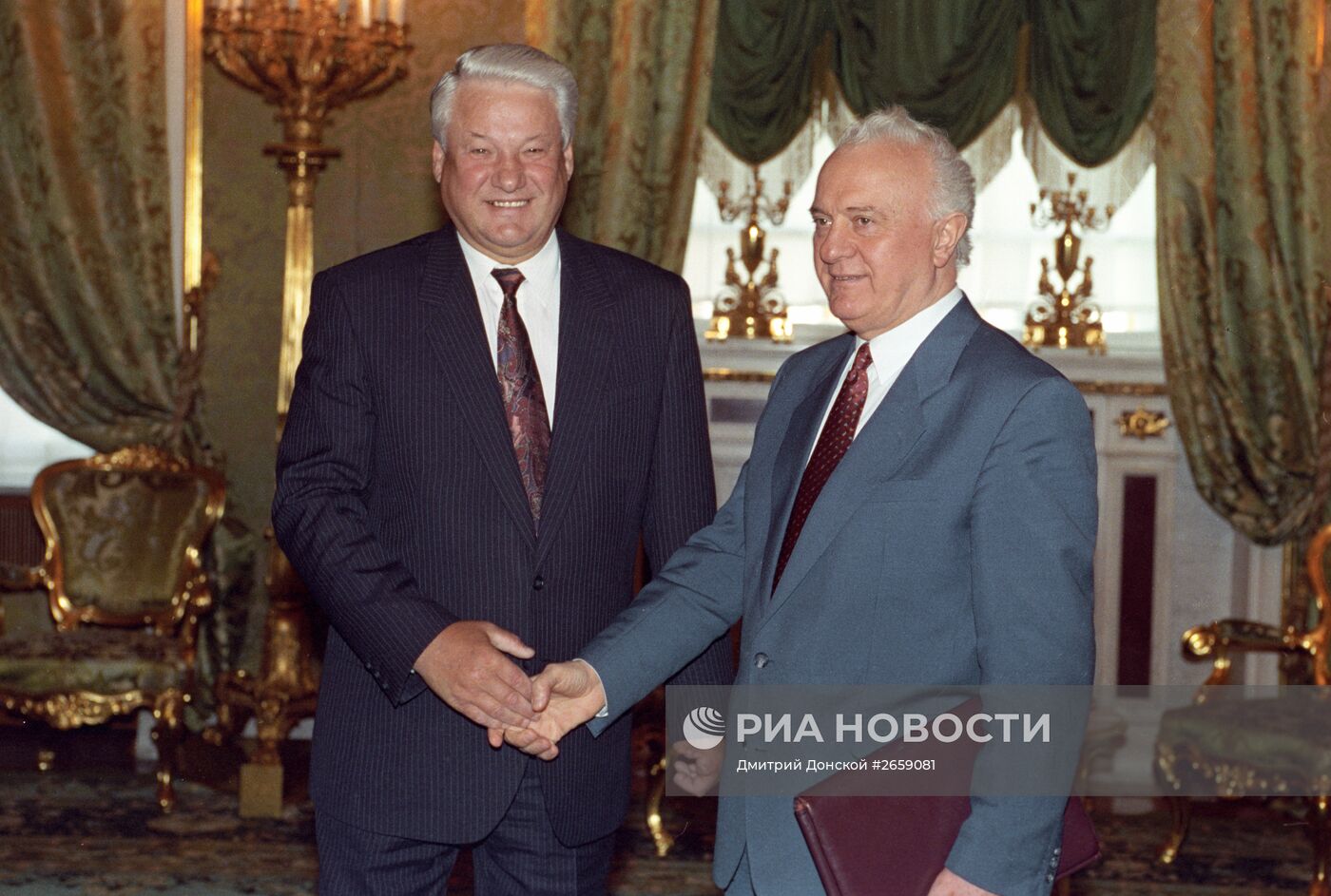 Б.Ельцин и Э.Шеварднадзе