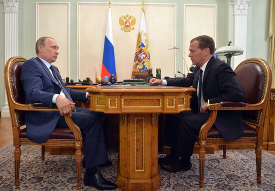 Рабочая встреча президента России В.Путина и премьер-министра РФ Д.Медведева