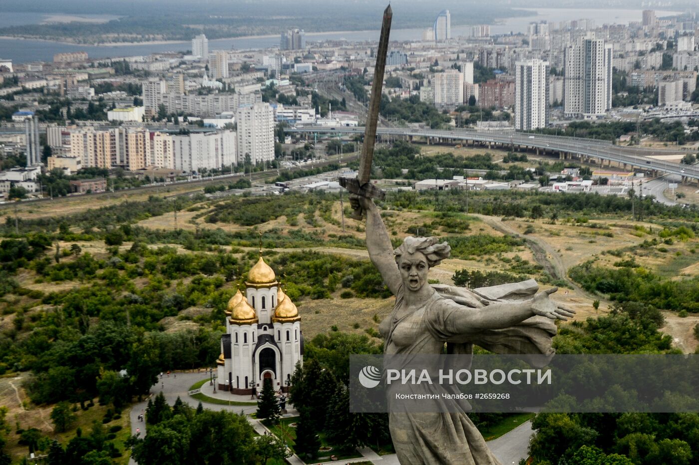 Мамаев курган фото с высоты птичьего полета