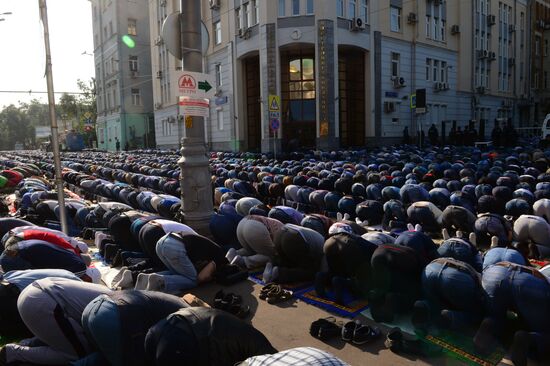 Празднования Ураза-Байрама в Москве