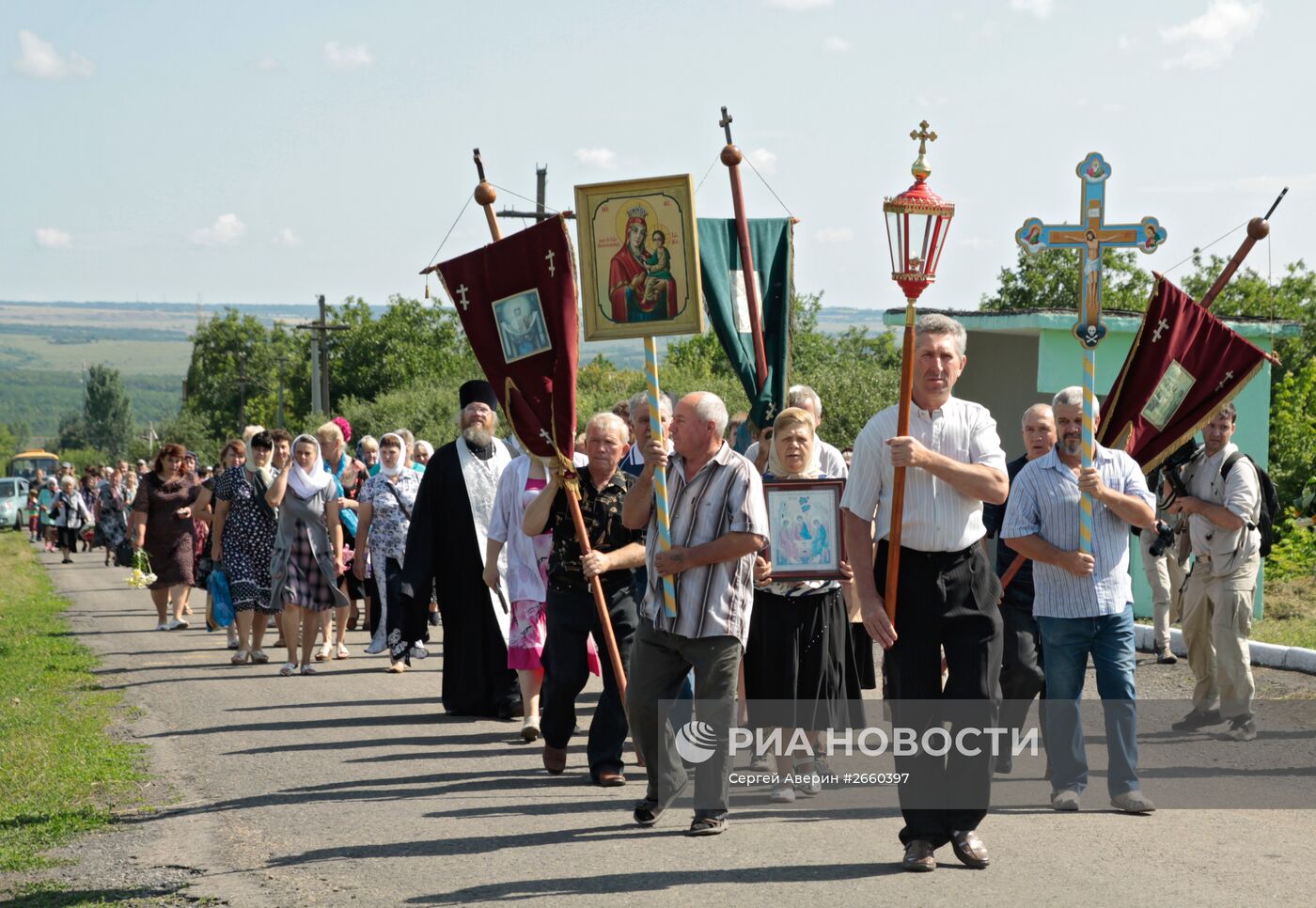 Митинг-реквием "Судьбы оборванная нить", посвященный годовщине падения "Боинга" в Донецкой области
