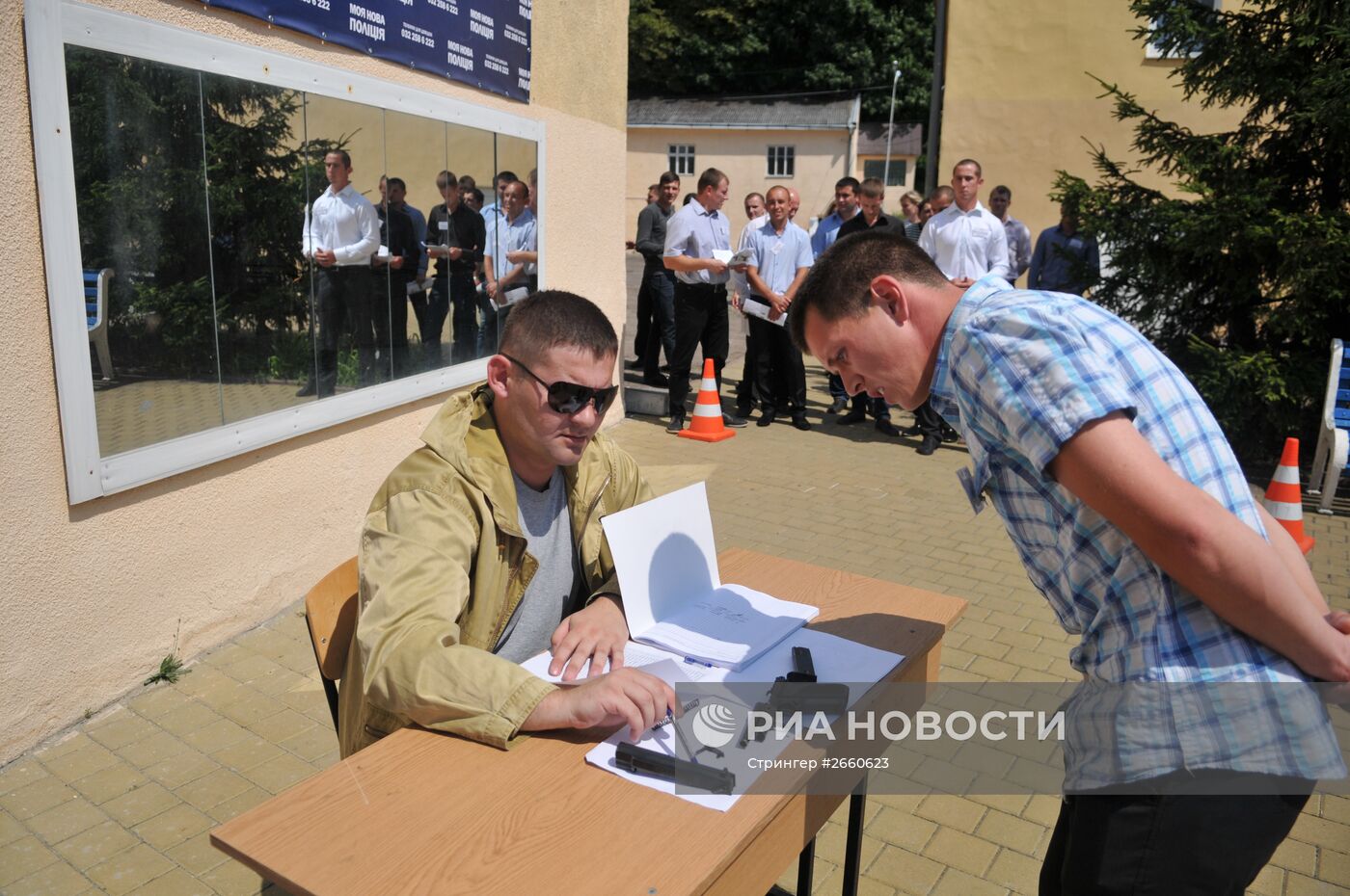 Министр внутренних дел Украины А.Аваков посетил центр подготовки патрульных полицейских во Львове