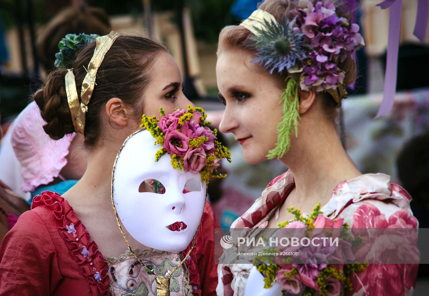 XV международный фестиваль цветочного и ландшафтного искусства "Императорский букет"