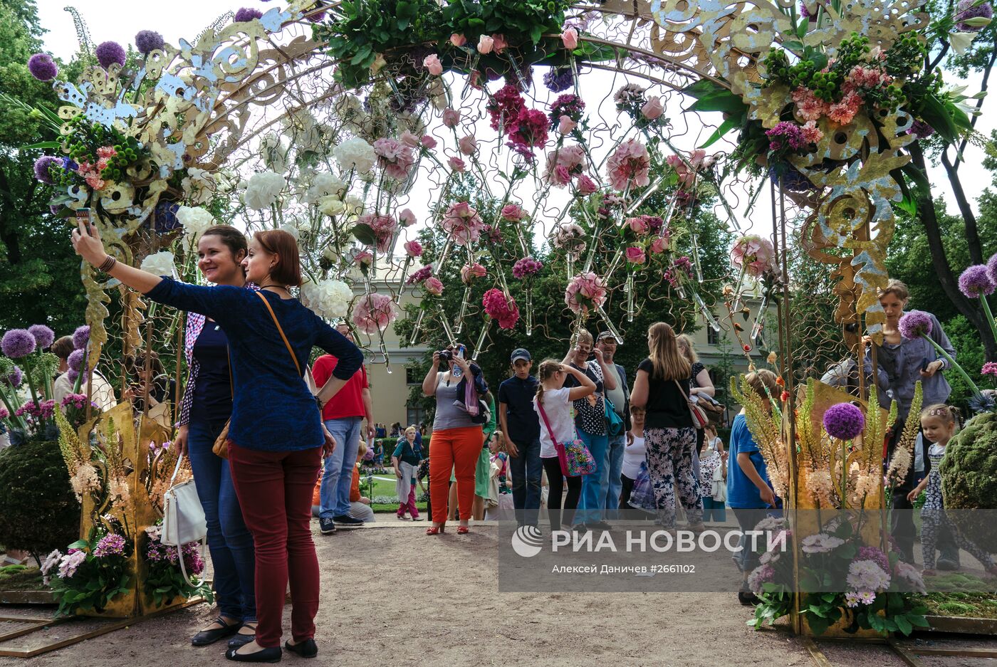 XV международный фестиваль цветочного и ландшафтного искусства "Императорский букет"