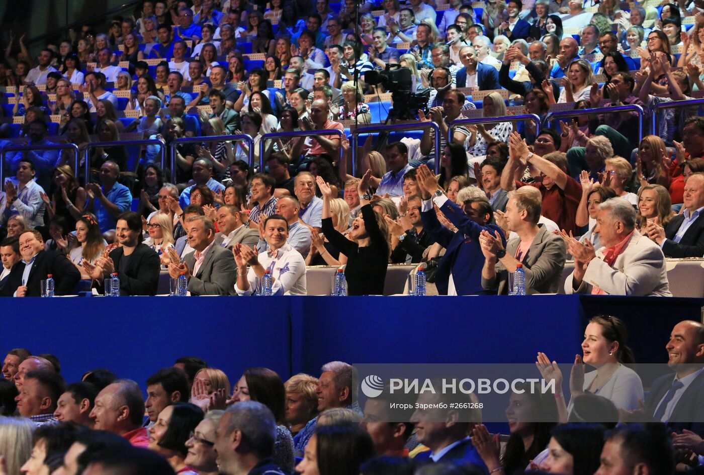 Музыкальный фестиваль "Голосящий КиВиН" в Калининградской области