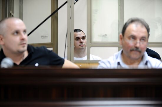 Первое слушание по уголовному делу в отношении украинского режиссера Олега Сенцова