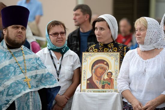 Крестный ход в праздник Казанской иконы Божией Матери
