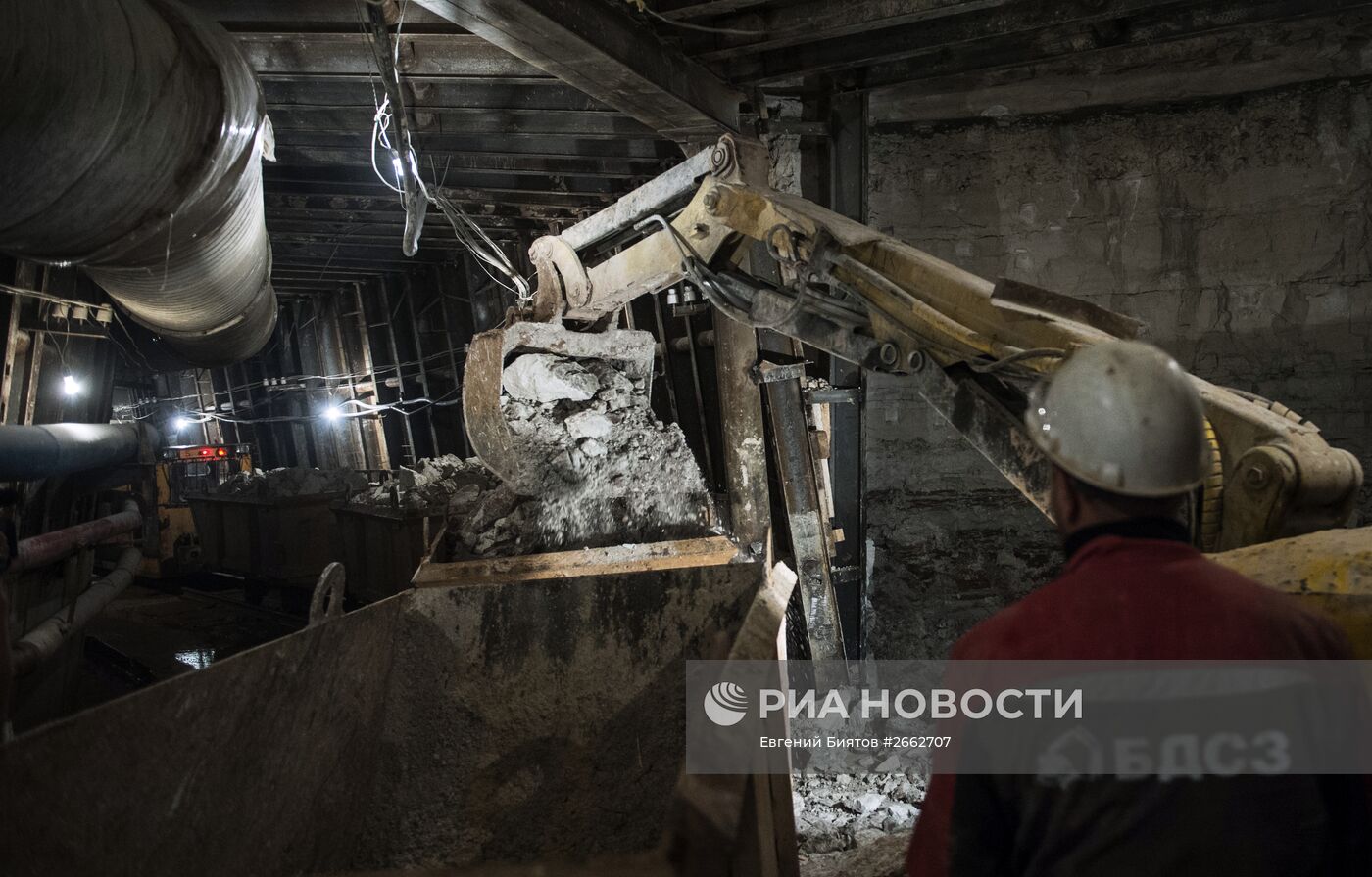 Строительство станции московского метрополитена "Нижняя Масловка"