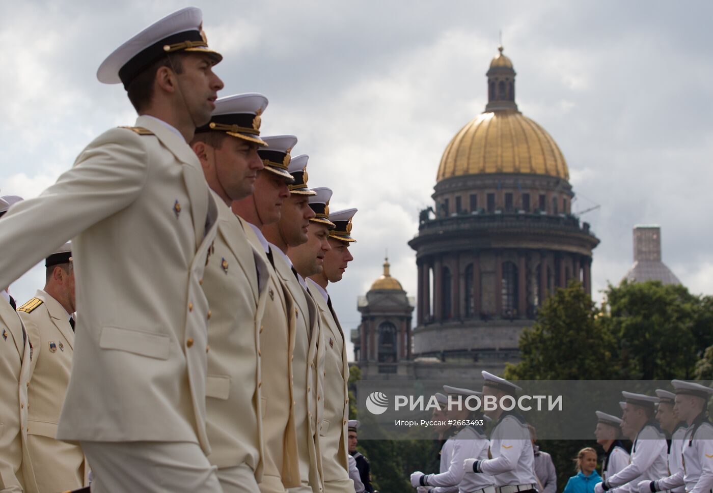 Генeральная репетиция парада ко Дню ВМФ в Санкт-Петербурге