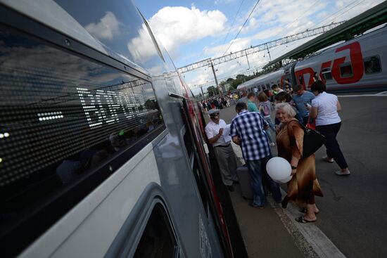 Запуск нового двухэтажного поезда сообщением Москва - Воронеж