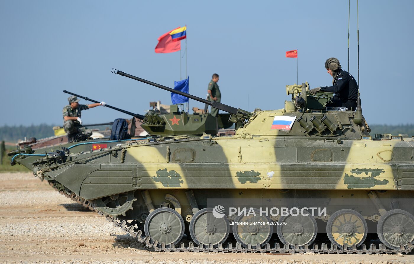 Соревнование экипажей БМП-2 "Суворовский натиск ". День второй