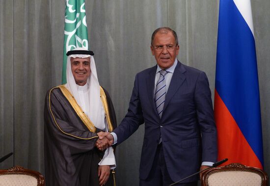 Встреча глав МИД РФ и Саудовской Аравии С.В.Лаврова с А.Аль-Джубейра