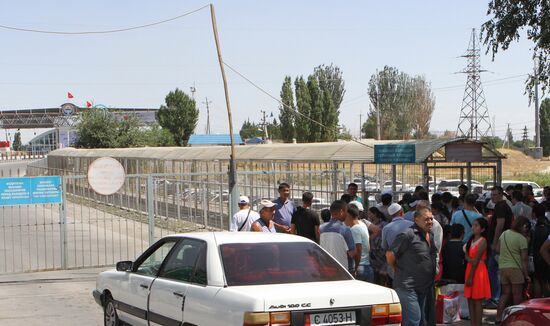 Открытие границы между Киргизией и Казахстаном