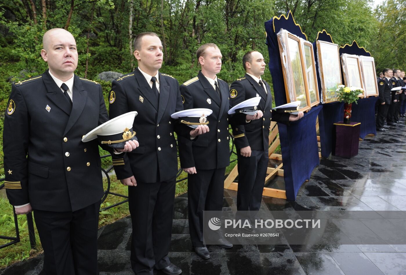 Годовщина гибели атомной подводной лодки "Курск"