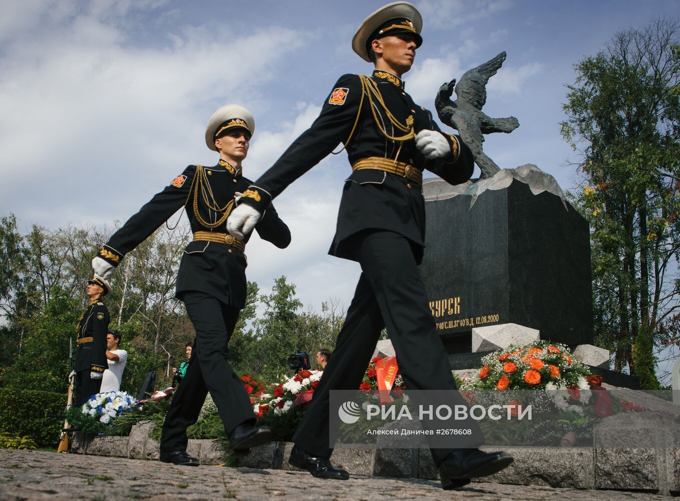 Годовщина гибели атомной подводной лодки "Курск"
