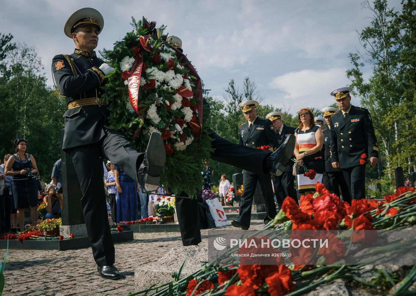 Годовщина гибели атомной подводной лодки "Курск"