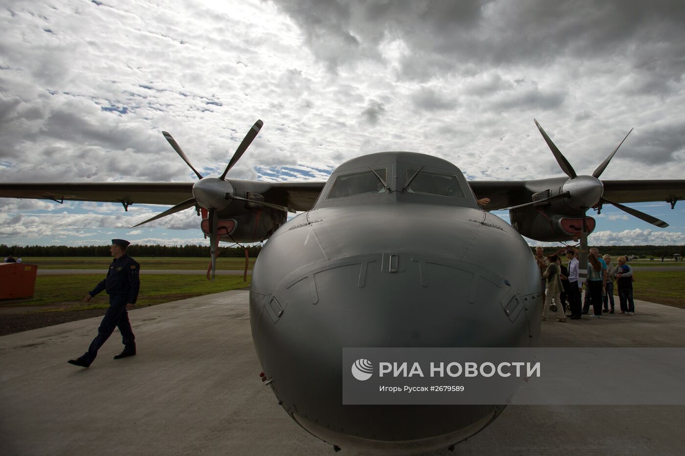 Празднование дня воздушного флота РФ в Санкт-Петербурге