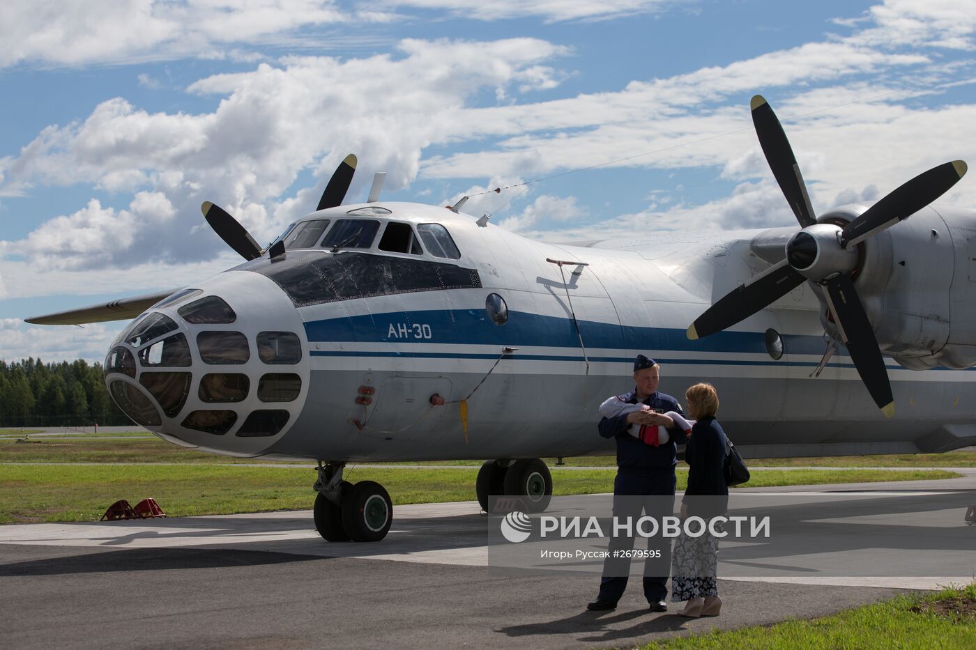 Празднование дня воздушного флота РФ в Санкт-Петербурге