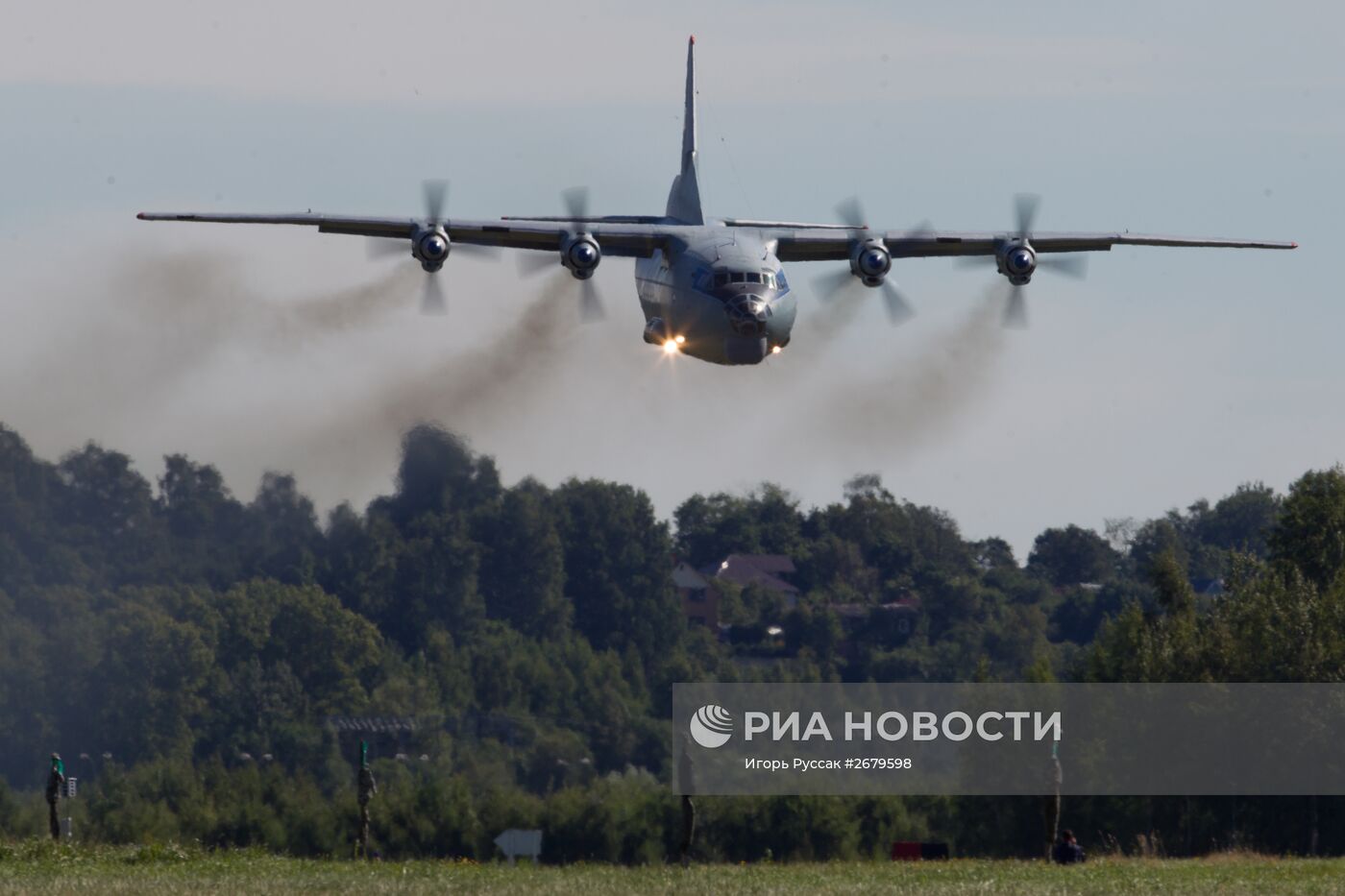 Празднование дня воздушного флота РФ в Санкт-Петербурге