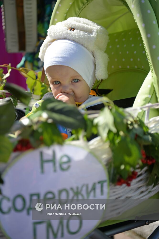 Парад детских колясок в Екатеринбурге