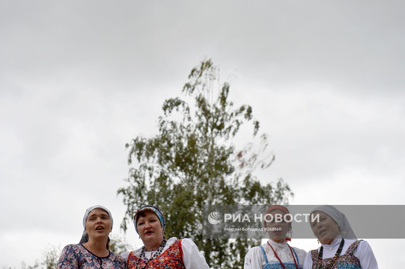 Празднование Яблочного спаса в городах России