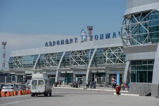 Международный аэропорт "Толмачёво" в Новосибирске